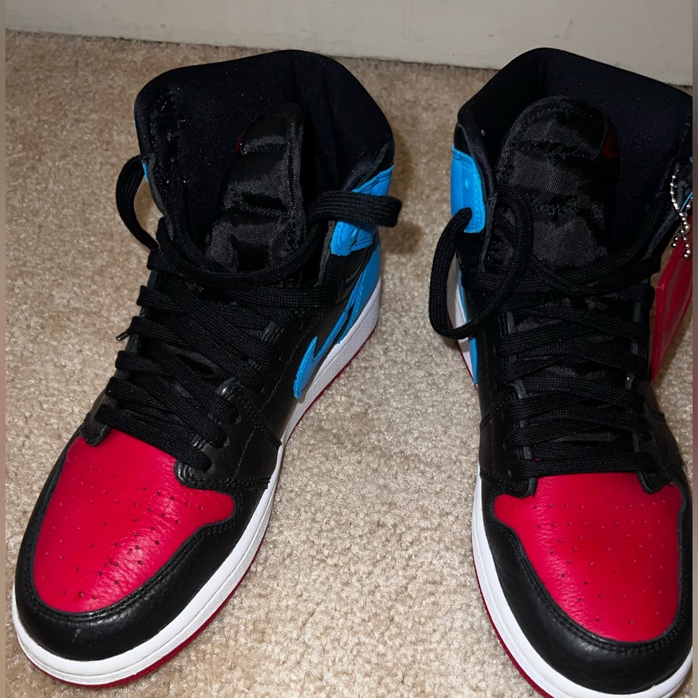 Nike Air Jordan - 1 High OG UNC to Chicago - WOMENS SIZE